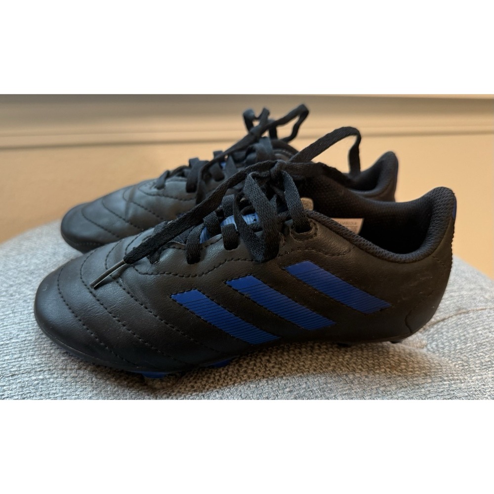 ADIDAS BOYS Soccer Cleats ~ Comfortable ~ Stays Tied ~ Kids Size 1 GUC